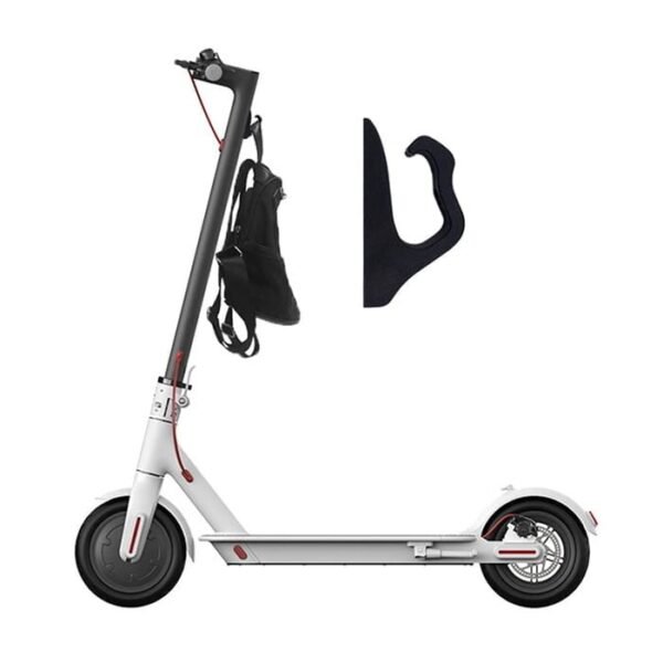 gancho-plastico-negro-patinete-xiaomi-1.jpg Gancho de mástil Negro para Patinete Xiaomi